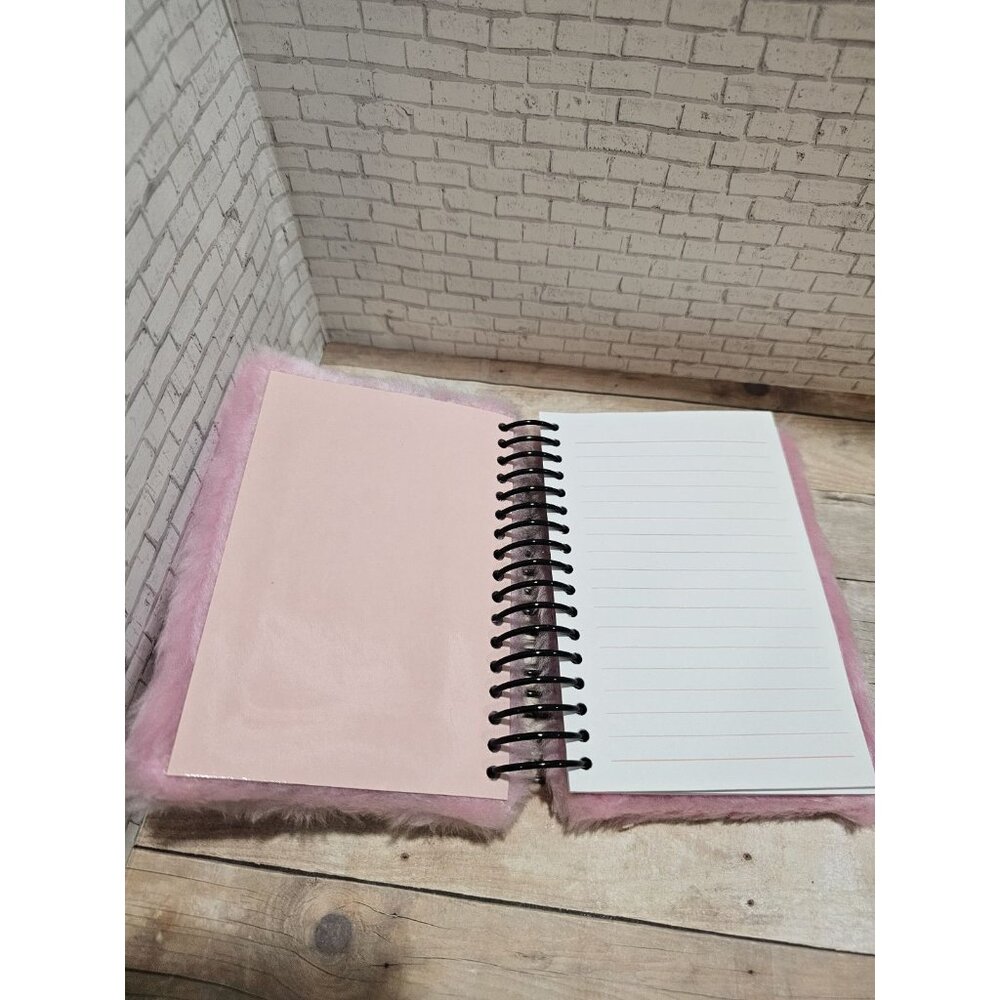 Barbie Fashion Fever Fuzzy Cat Diary Notebook Pink Faux Fur 2000s Retro - Picture 3 of 3